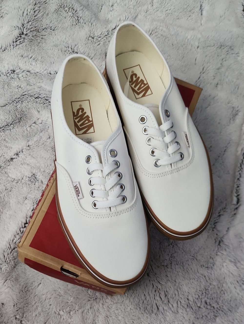 Vans White Canvas Authentic Skate Shoes with Gum Sole